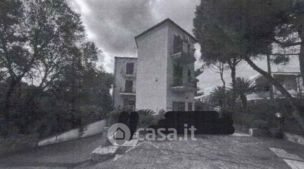 Appartamento in residenziale in Via Isuledda
