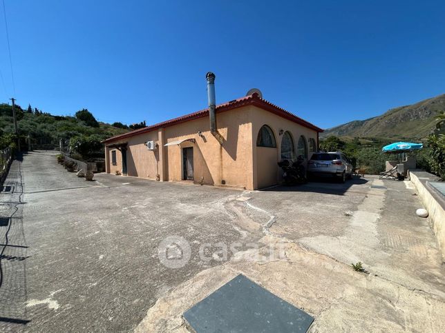 Villa in residenziale in Strada Intercomunale 12 10
