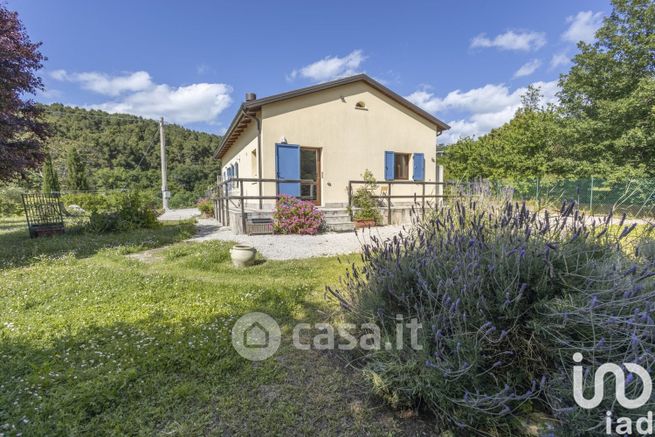 Villa in residenziale in 