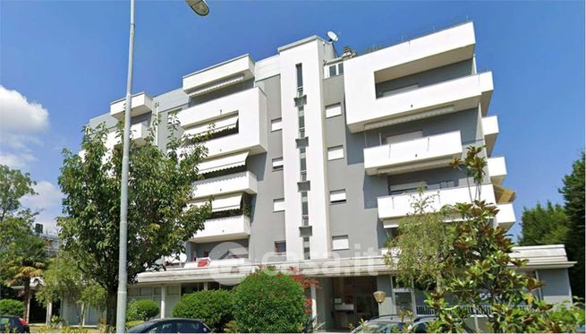 Ufficio in commerciale in Via Auronzo 6