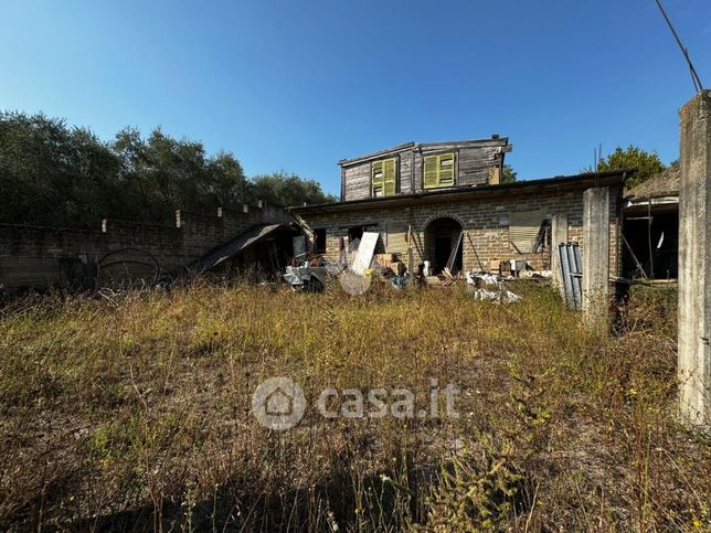 Terreno agricolo in commerciale in 