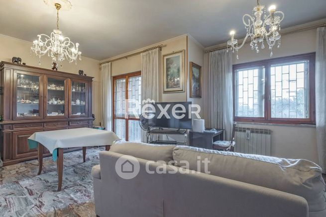 Villetta a schiera in residenziale in Via delle Vigne di Morena 51