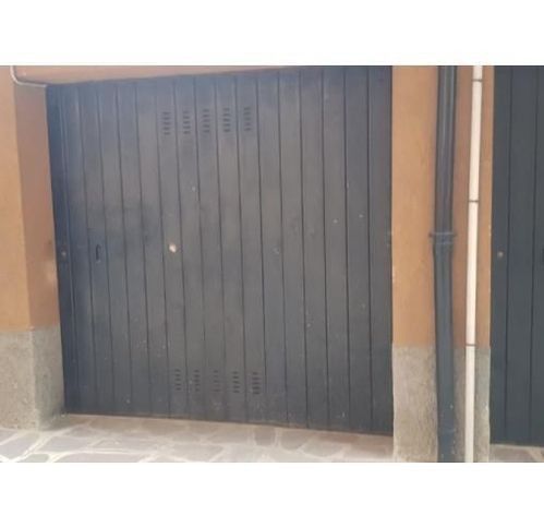 Box/posto auto in residenziale in Via della Rondine