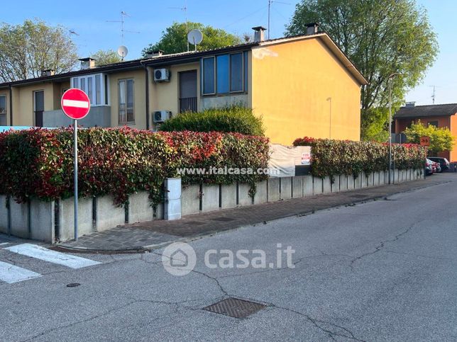 Villetta a schiera in residenziale in Via Andrea Costa
