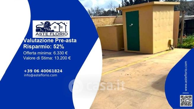 Box/posto auto in residenziale in Via Eugenio Sanna