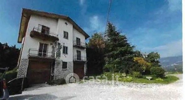 Appartamento in residenziale in Via Giuseppe Verdi 6