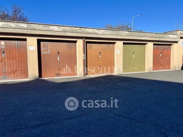 Box/posto auto in residenziale in Via Madonna dei Canneti