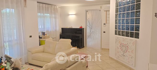 Appartamento in residenziale in Via Raffaello Sanzio 10