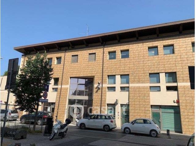 Ufficio in commerciale in Via Francesco Cataliotti 16