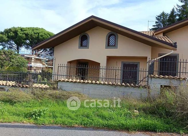 Casa indipendente in residenziale in Via delle Ortensie