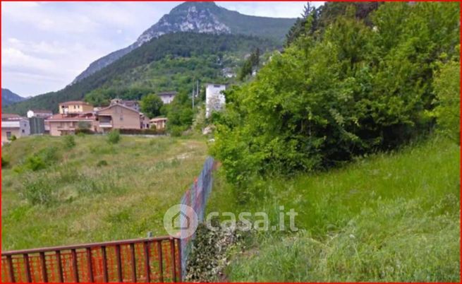 Terreno edificabile in residenziale in Via O. Romero