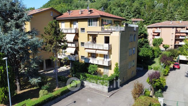 Appartamento in residenziale in Via Lavino 25