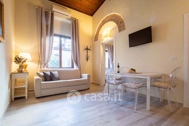 Appartamento in residenziale in Via dei Calzaiuoli 11
