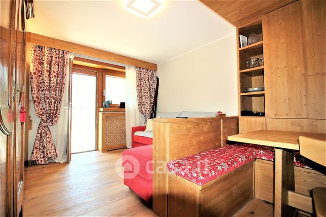 Appartamento in residenziale in Via Monte Grappa 5