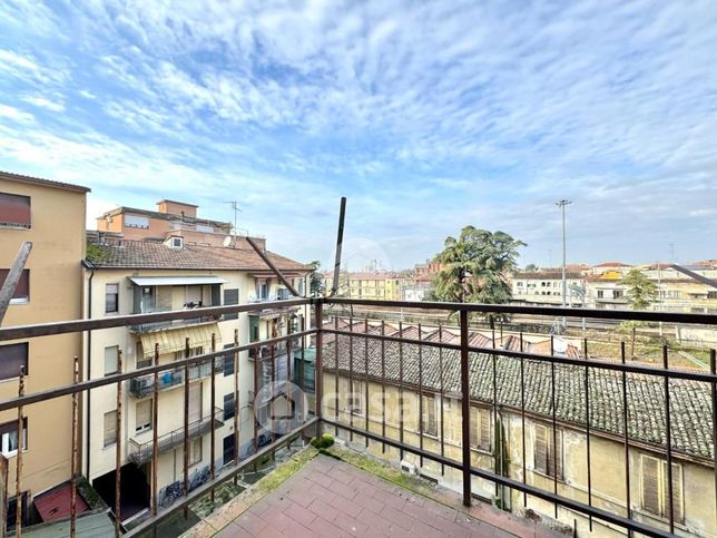 Appartamento in residenziale in Via Ferruccio Ghinaglia 37