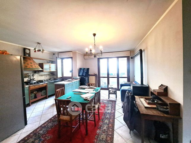 Appartamento in residenziale in Via per Neviano