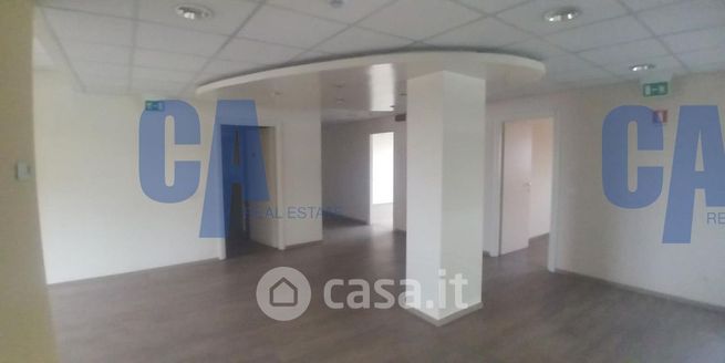 Ufficio in commerciale in Via Giuseppe Rovani