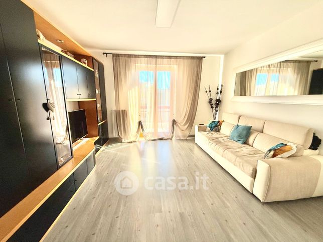 Appartamento in residenziale in Via Giacomo Giacobelli 12