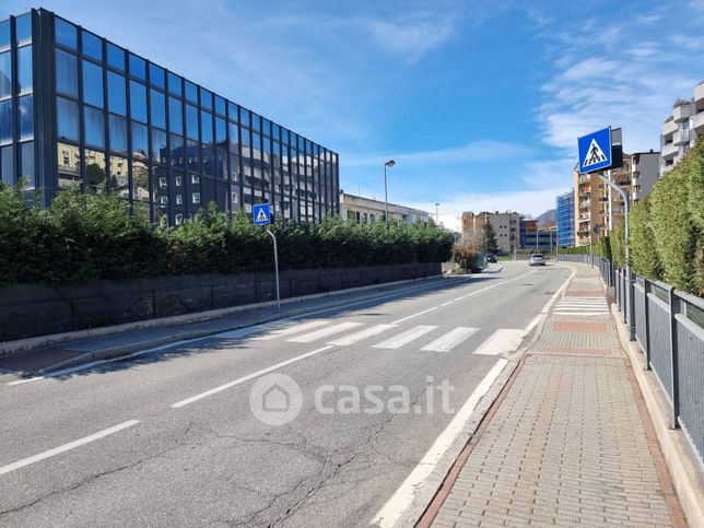 Garage/posto auto in residenziale in Regione Borgnalle 10