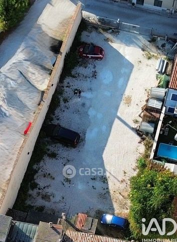 Box/posto auto in residenziale in Vicolo dell'Olmo 43