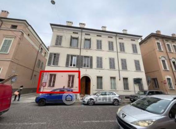 Ufficio in commerciale in Via Achille Sacchi