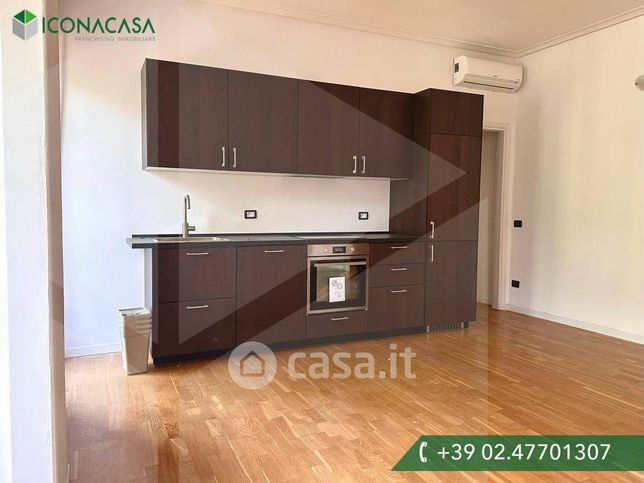 Appartamento in residenziale in Viale Umbria 5