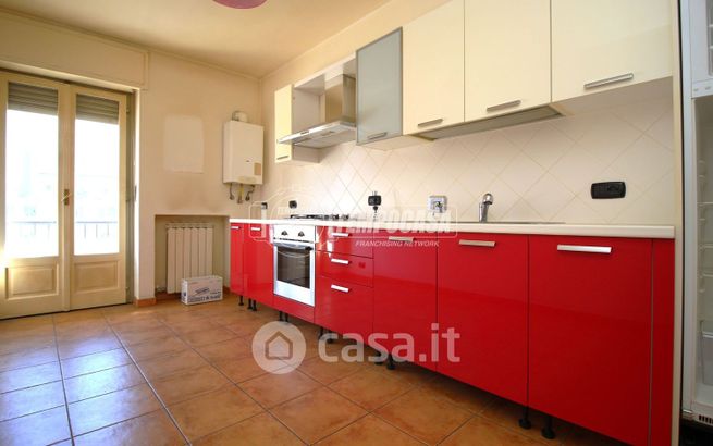 Appartamento in residenziale in Viale Giorgio Carrel 39