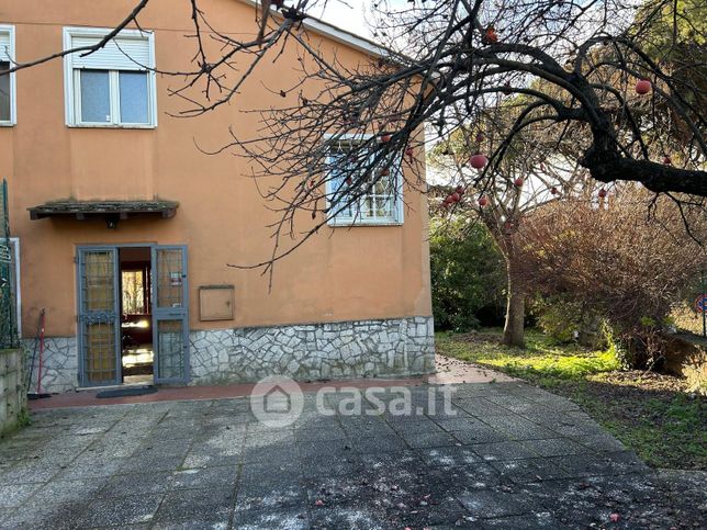 Casa bi/trifamiliare in residenziale in Via di Valle Marciana 1