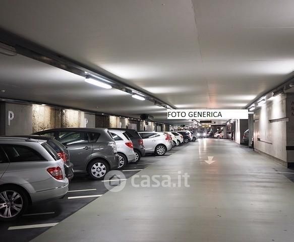 Garage/posto auto in residenziale in Via Giovanni Pascoli 56125