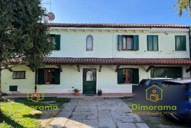 Appartamento in residenziale in Via Madonna 95