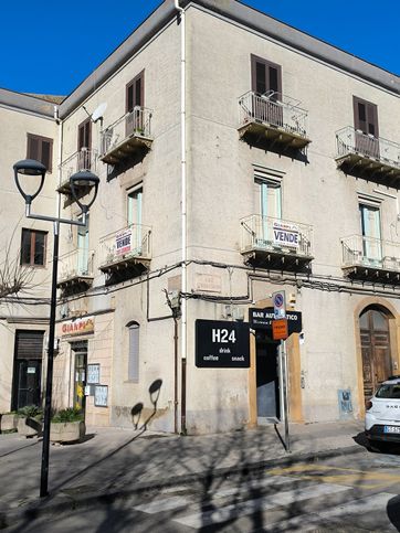 Appartamento in residenziale in Viale Generale Ciancio 34