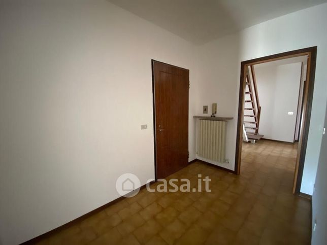 Appartamento in residenziale in Via Villa Santa Maria