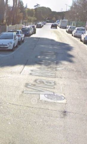 Box/posto auto in residenziale in Via Monte Rosa