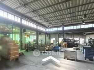 Capannone in commerciale in Via Fonte Fano