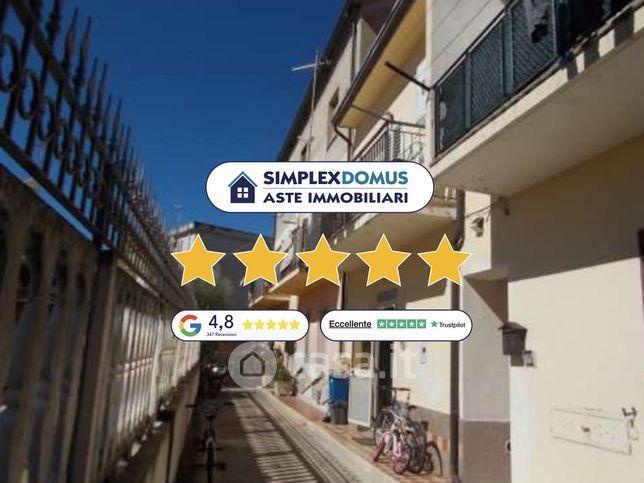 Appartamento in residenziale in Via Francesco Jerace