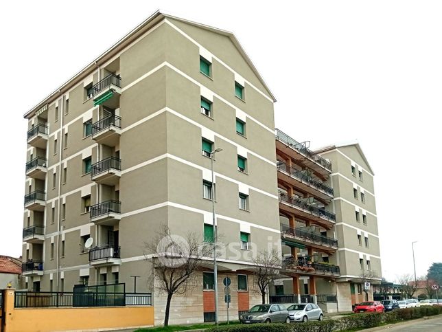 Appartamento in residenziale in Viale Montegrappa 36