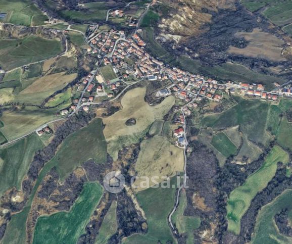 Terreno agricolo in commerciale in Via Tavoleto Montecalvo