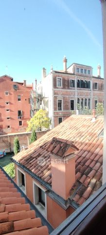 Ufficio in commerciale in Campo San Stin