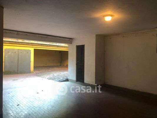 Box/posto auto in residenziale in Via Lungo l'Affrico