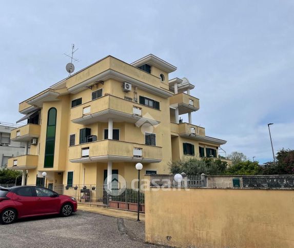 Appartamento in residenziale in Via Lombardia 114