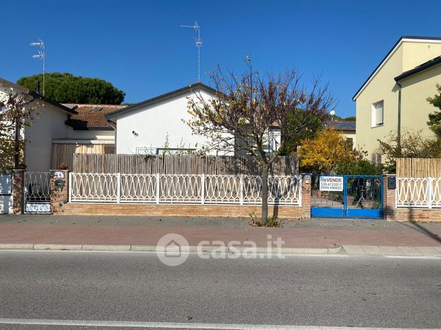 Casa indipendente in residenziale in Via Molo San Filippo 66
