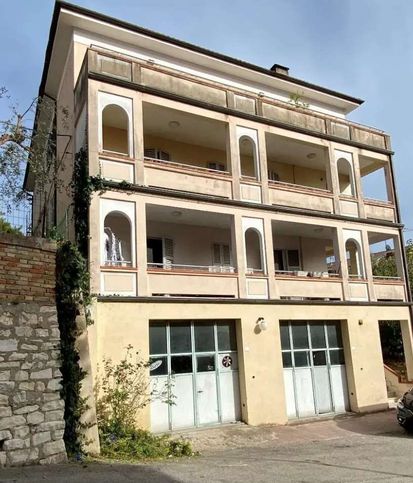 Appartamento in residenziale in Via Dante Alighieri