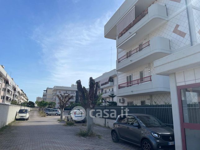 Appartamento in residenziale in Via Lago Maggiore 13