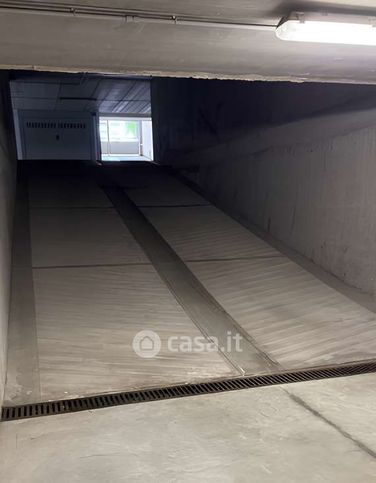 Box/posto auto in residenziale in Via Martiri della Libertà