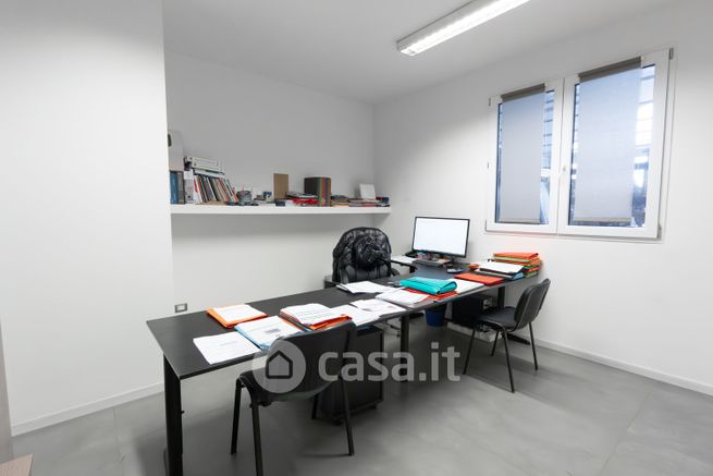 Capannone in commerciale in Via Badini 6 /4