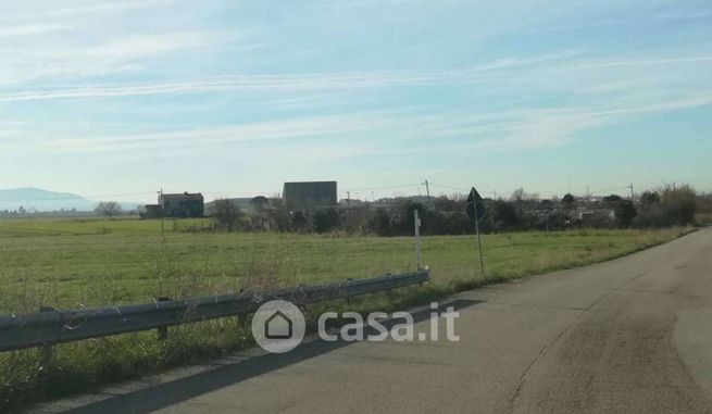Terreno agricolo in commerciale in Via Pietro di Lupo Parra