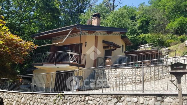 Villa in residenziale in Via Senatore Serafino Belfanti