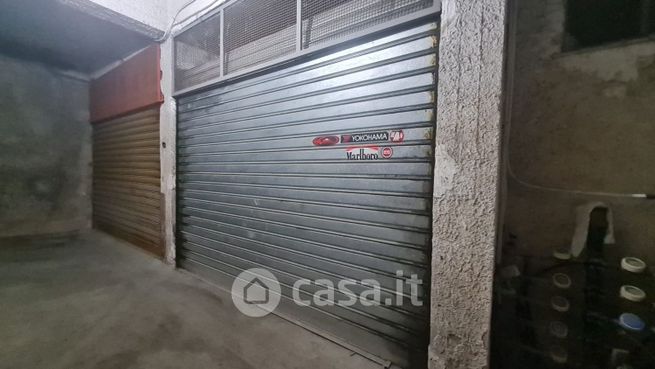 Garage/posto auto in residenziale in Via Sparagonà