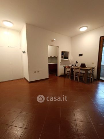 Appartamento in residenziale in Via Cremona