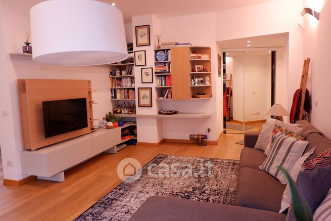 Appartamento in residenziale in Viale Monte Grappa 20